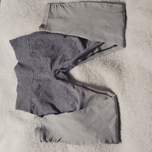 Womens small work out leggings